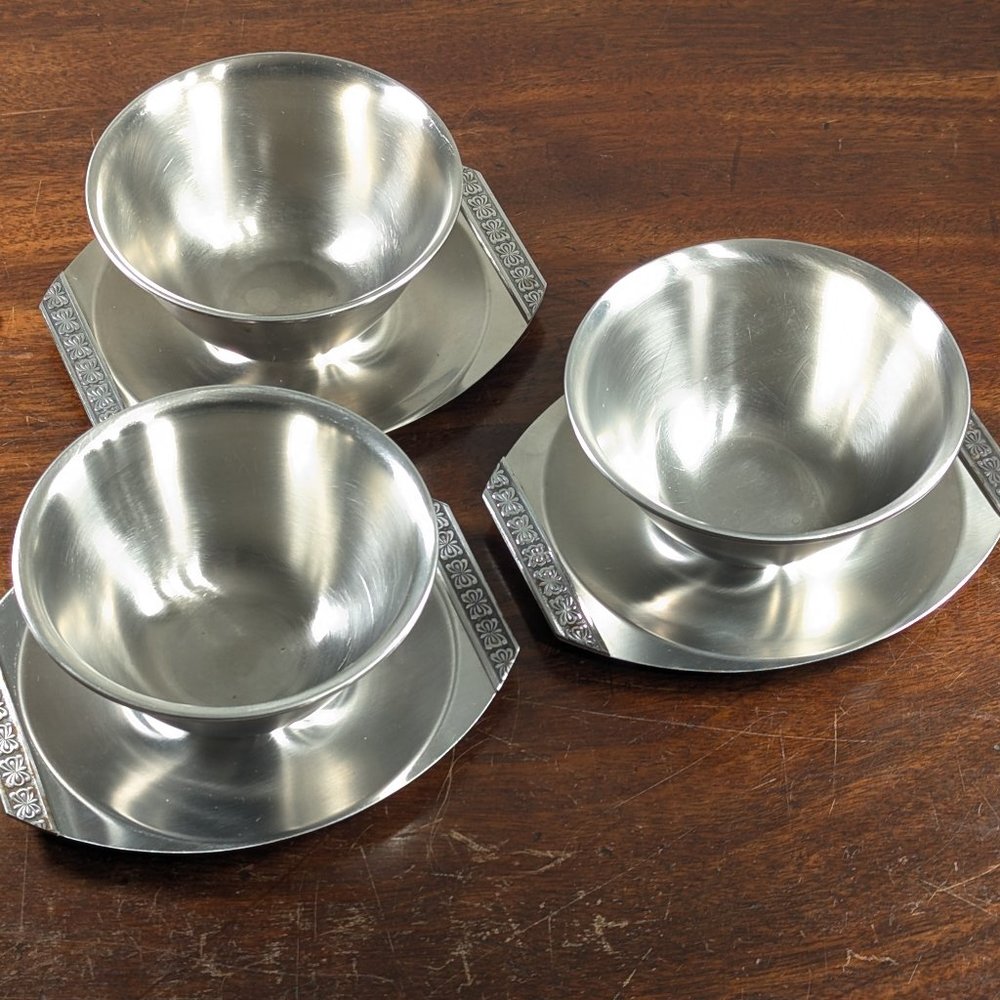 MCM stainless steel soup bowls Japan ´set´ of 3, sauce bowls with attached dish